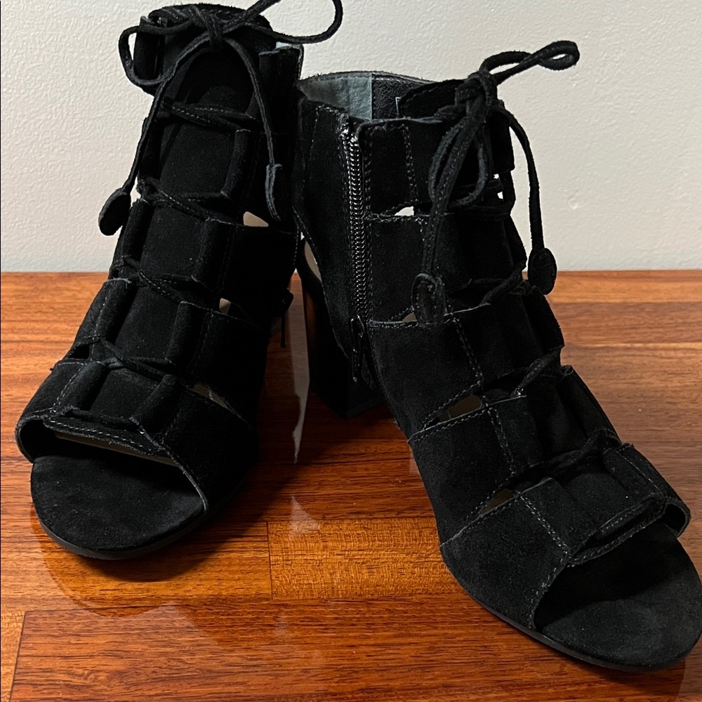 Vionic Black Leather Suede Lace-Up Block Heel Sandals